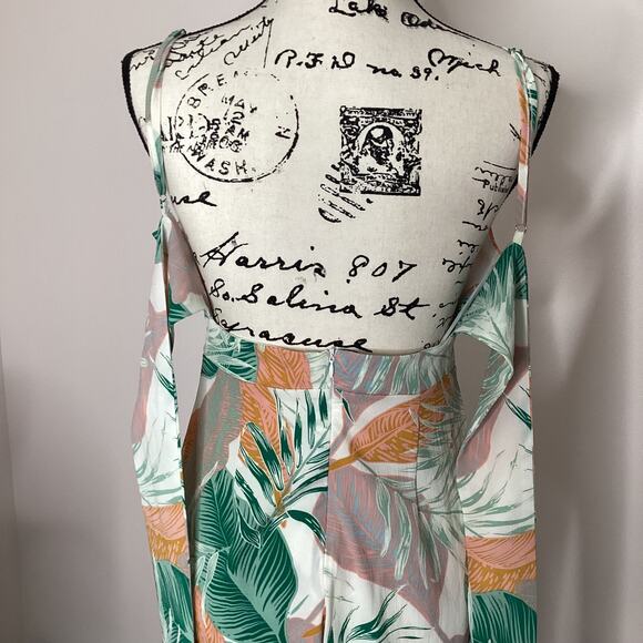 Blue Blush Tropical Print Jumpsuit Sleeveless Spaghetti Straps Cropped Wide Leg - Picture 7 of 15